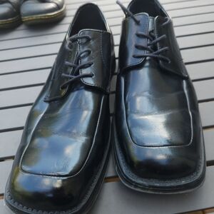 Kenneth Cole men’s shoes